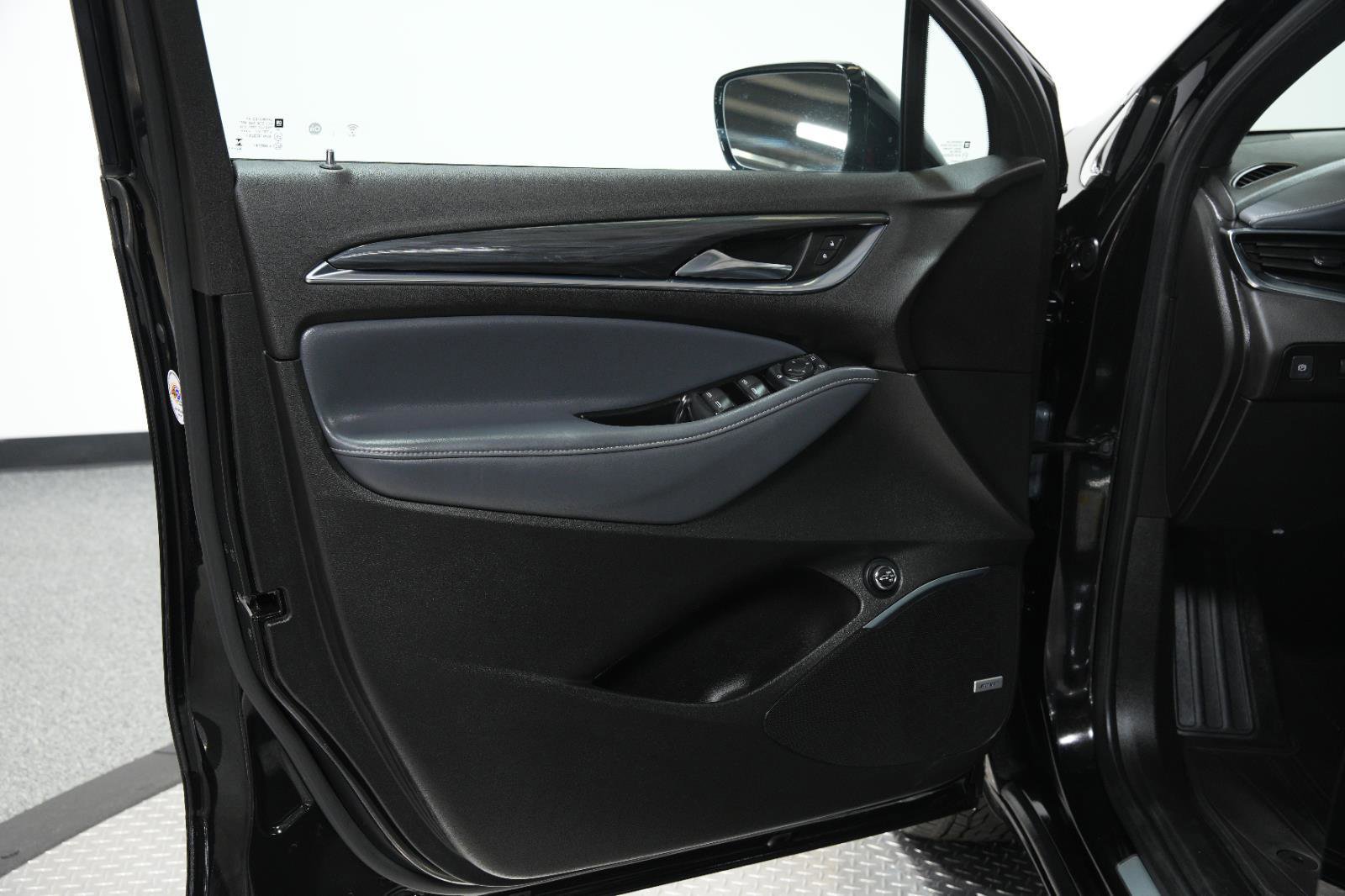 Used 2024 Buick Enclave Essence w/ Experience Buick Package image 24