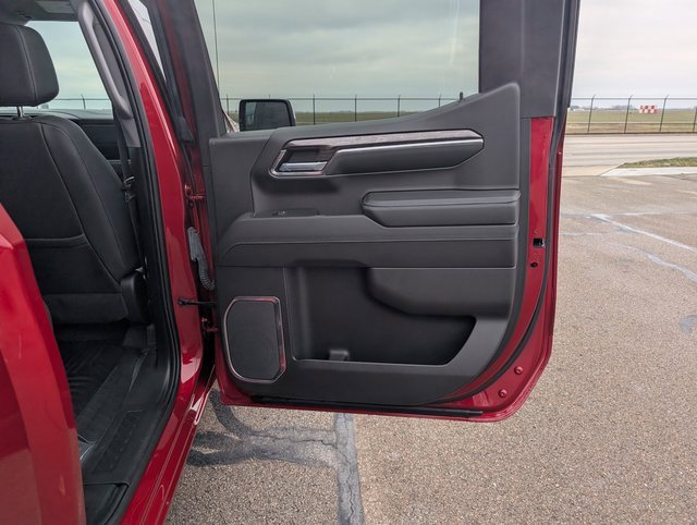 Used 2023 Chevrolet Silverado 1500 LTZ w/ Technology Package image 8