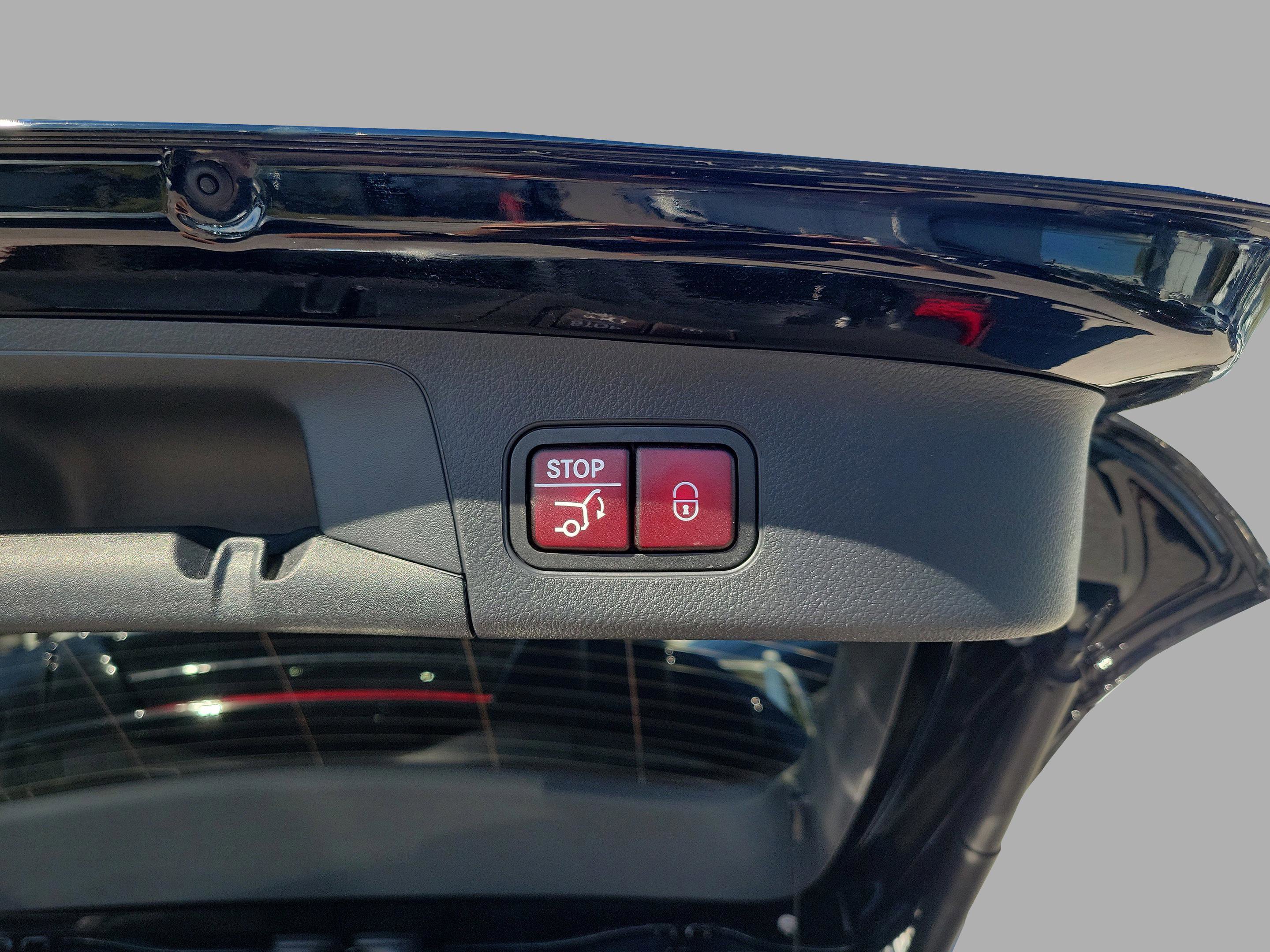 Certified 2025 Mercedes-Benz GLA 250 image 6