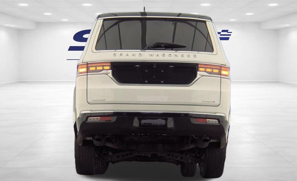 Used 2023 Jeep Grand Wagoneer Series II image 7