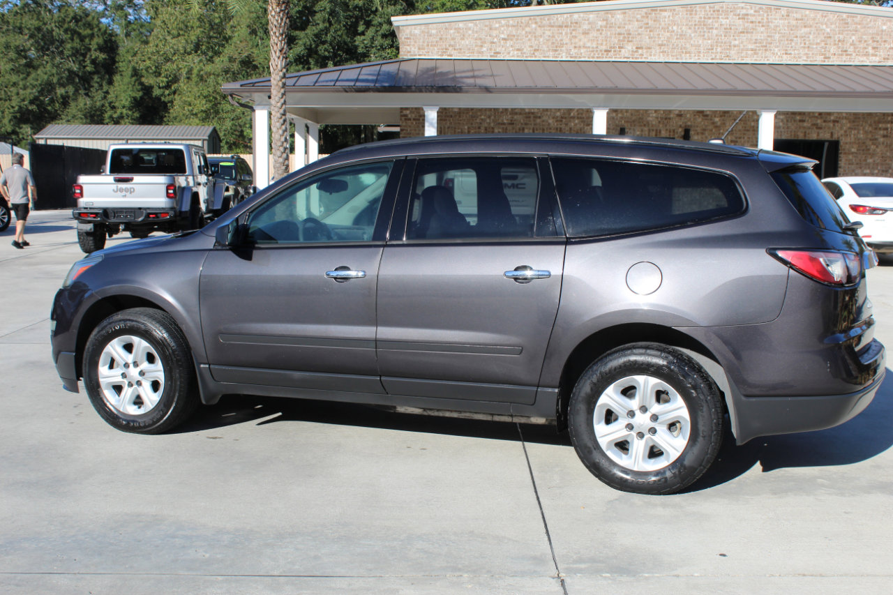 Used 2014 Chevrolet Traverse LS image 18