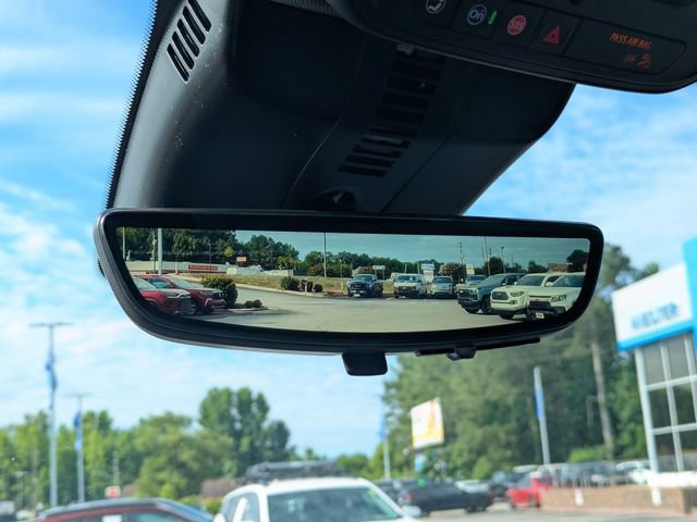 New 2026 Chevrolet Traverse LT w/ Sun and Wheel Package FWD image 25