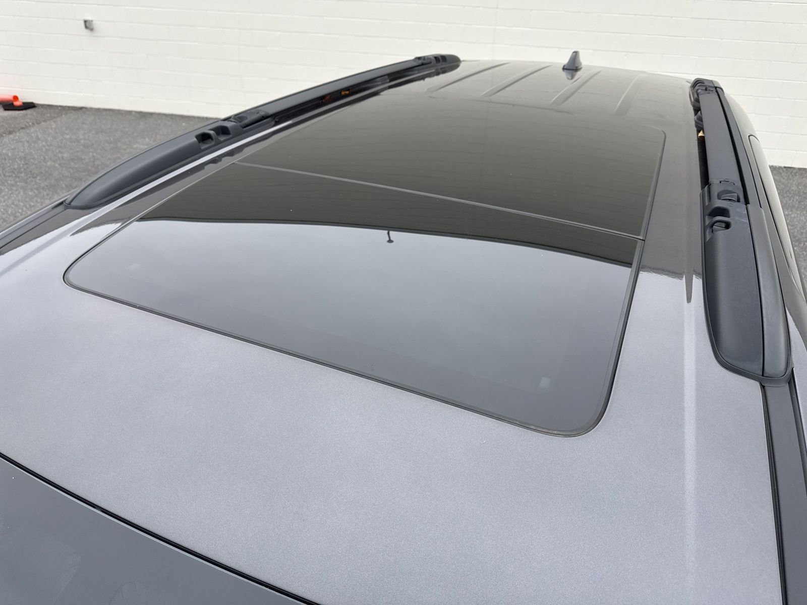 Used 2023 Chrysler Pacifica Touring-L w/ S Appearance Package image 32