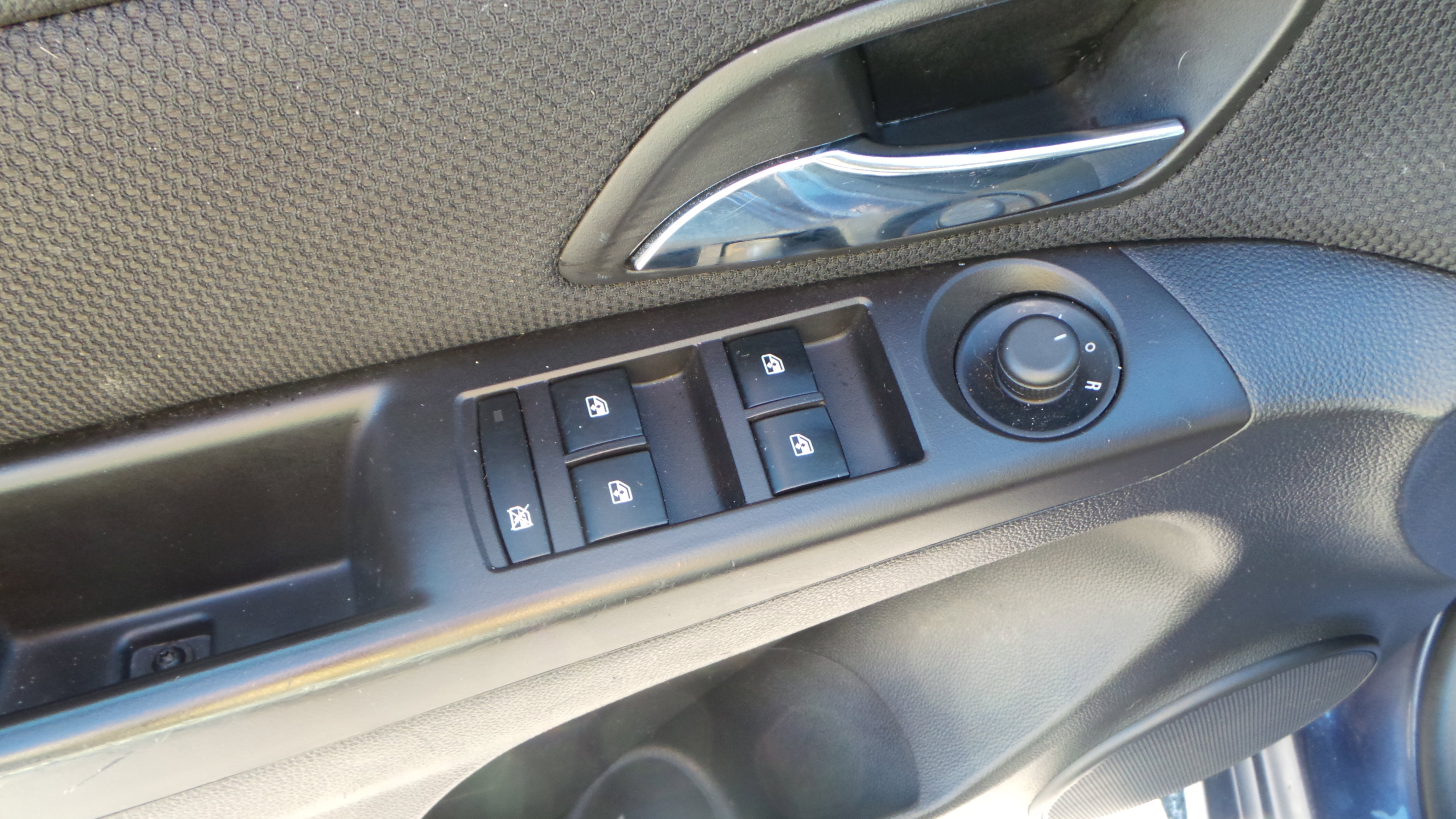 Used 2014 Chevrolet Cruze LT image 27