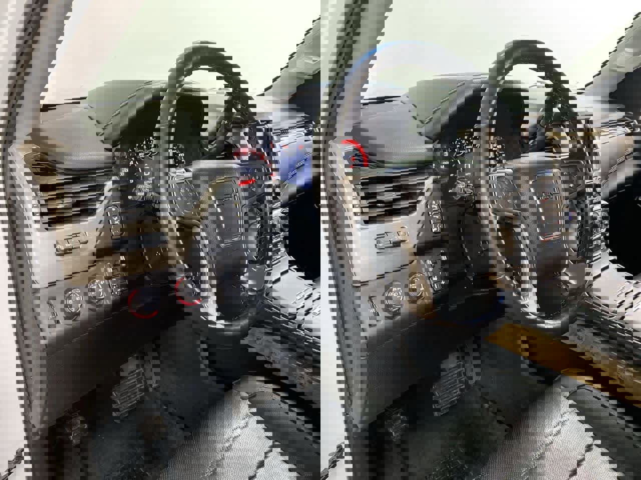 Used 2016 GMC Yukon Denali w/ Open Road Package image 2