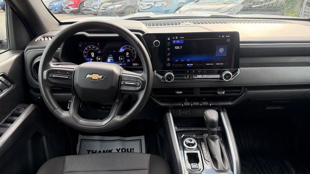Used 2025 Chevrolet Colorado W/T AWD/4WD image 21