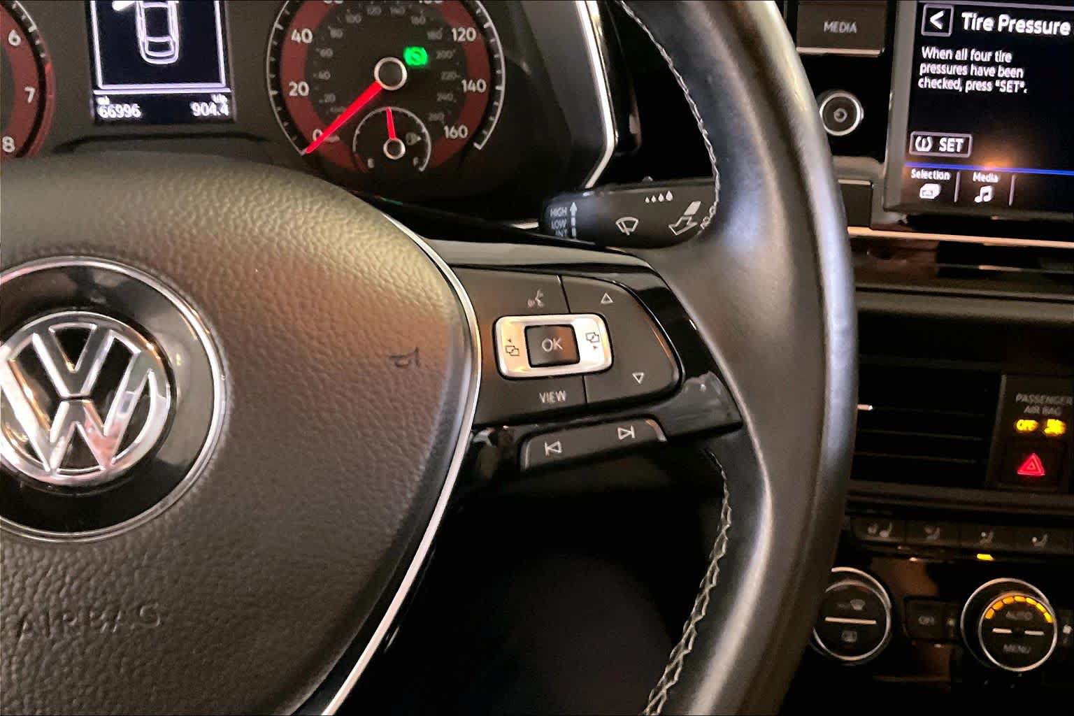 Used 2019 Volkswagen Jetta R-Line FWD image 22