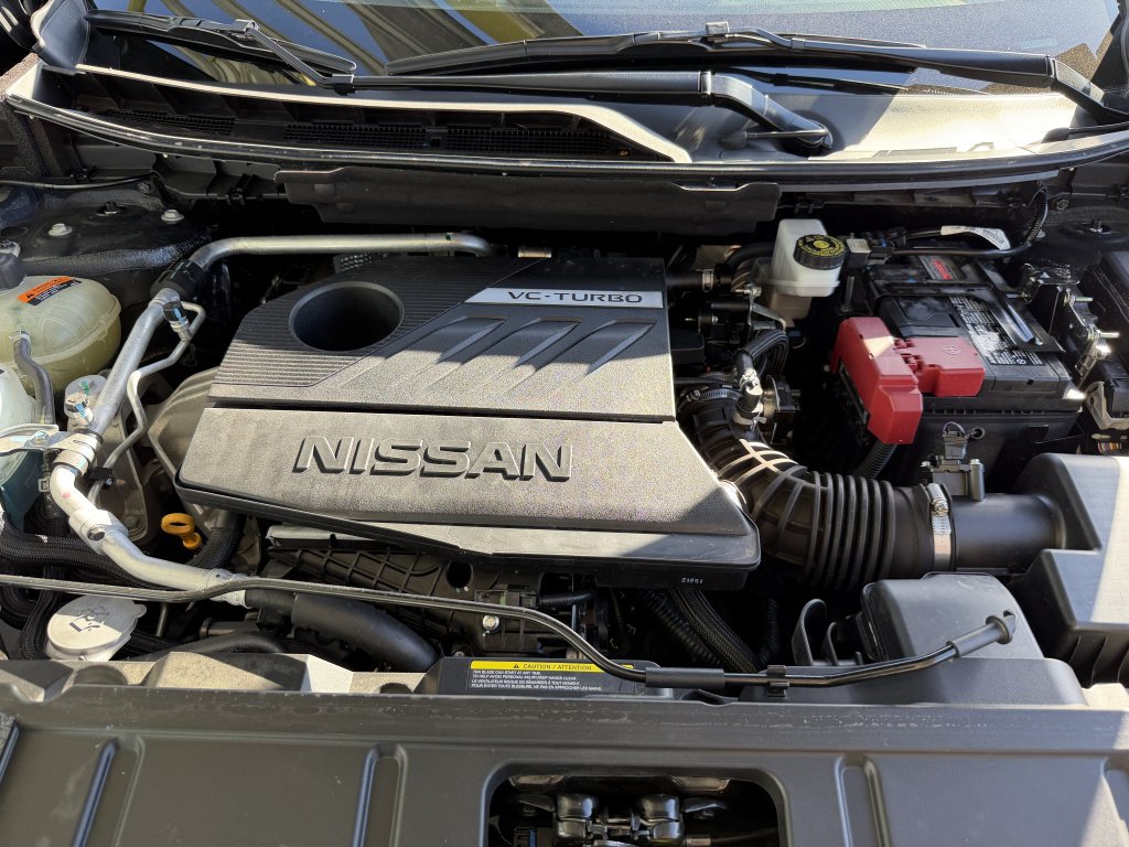 Used 2025 Nissan Rogue SV FWD image 40