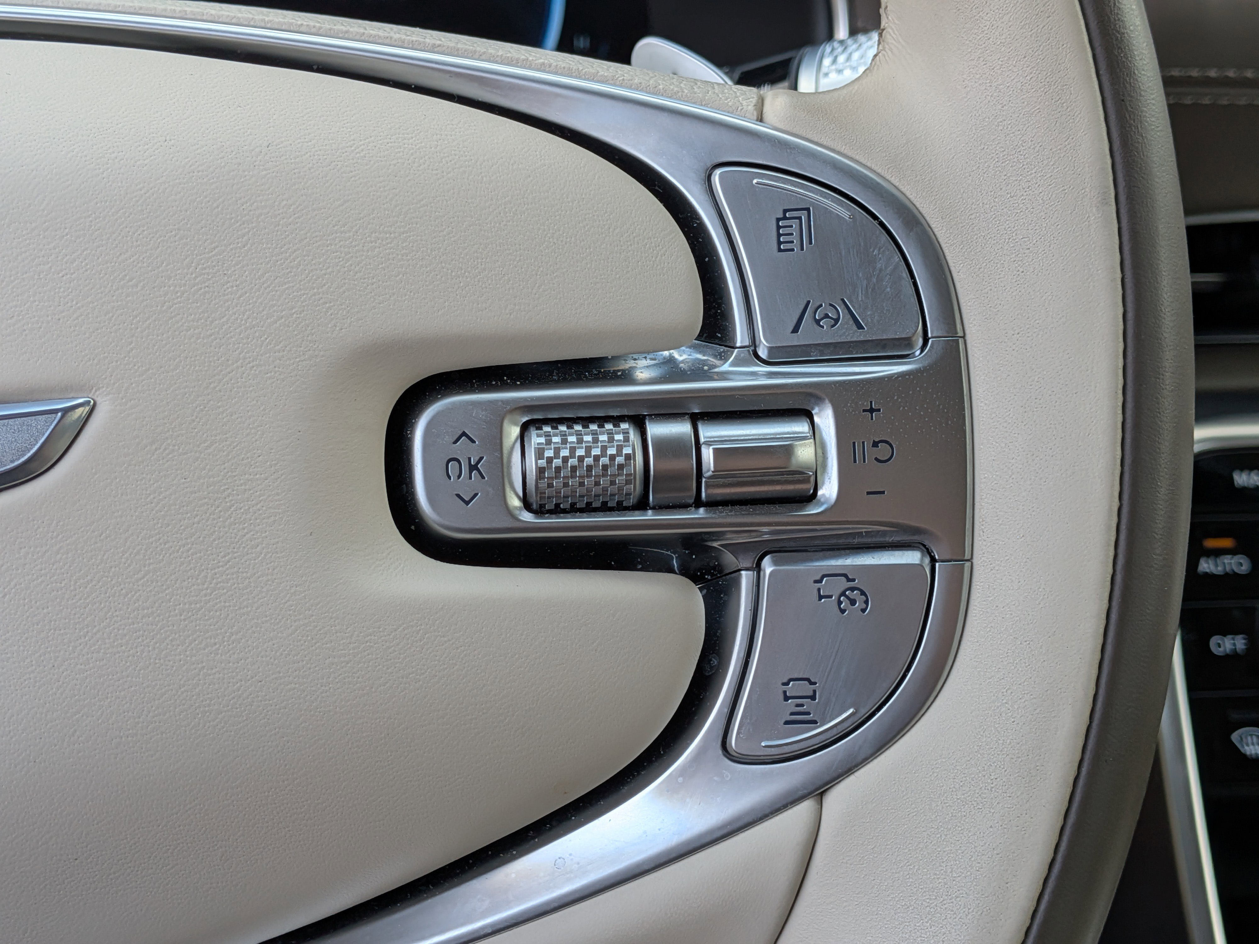 Used 2024 Genesis GV80 3.5T image 27