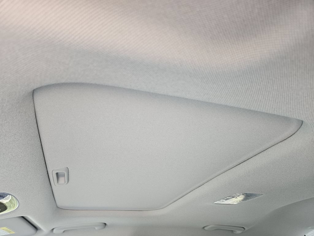 New 2026 Hyundai Elantra Limited FWD image 25