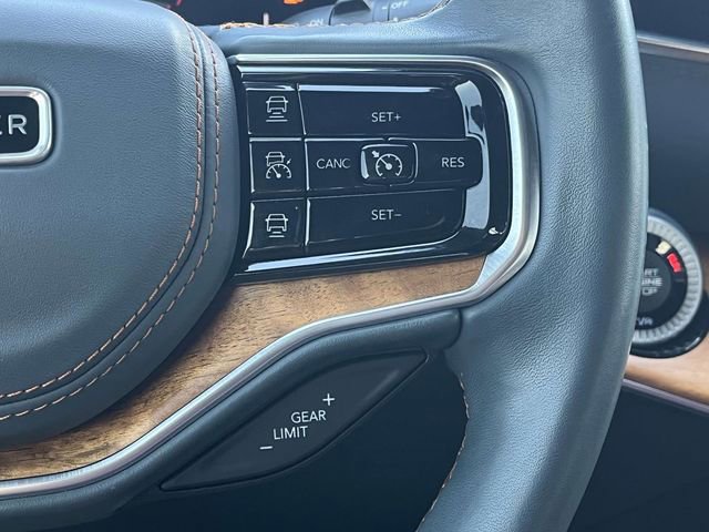 Used 2022 Jeep Grand Wagoneer Series II image 29