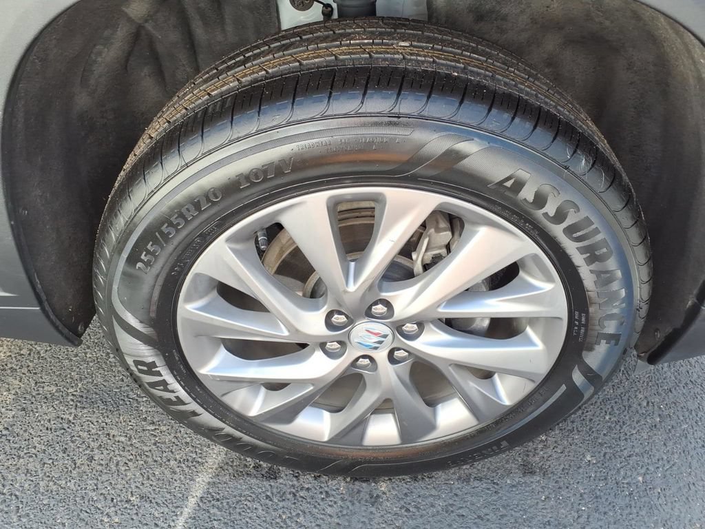 Used 2025 Buick Enclave Preferred AWD/4WD image 12