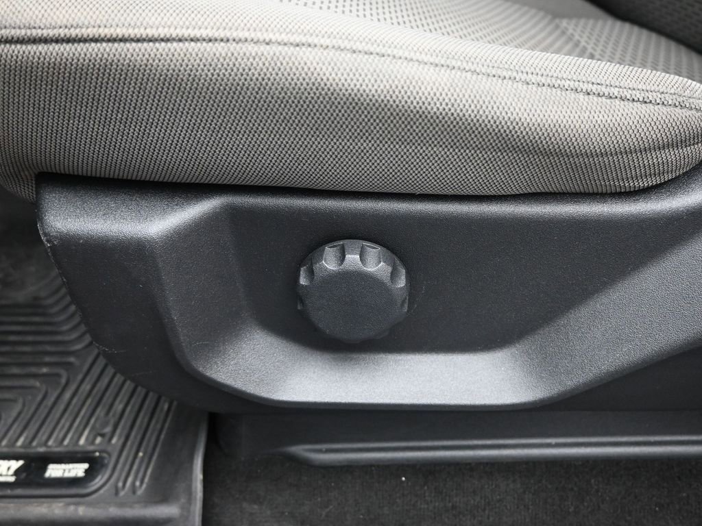 Used 2019 Ford F150 XLT w/ XTR Package image 10