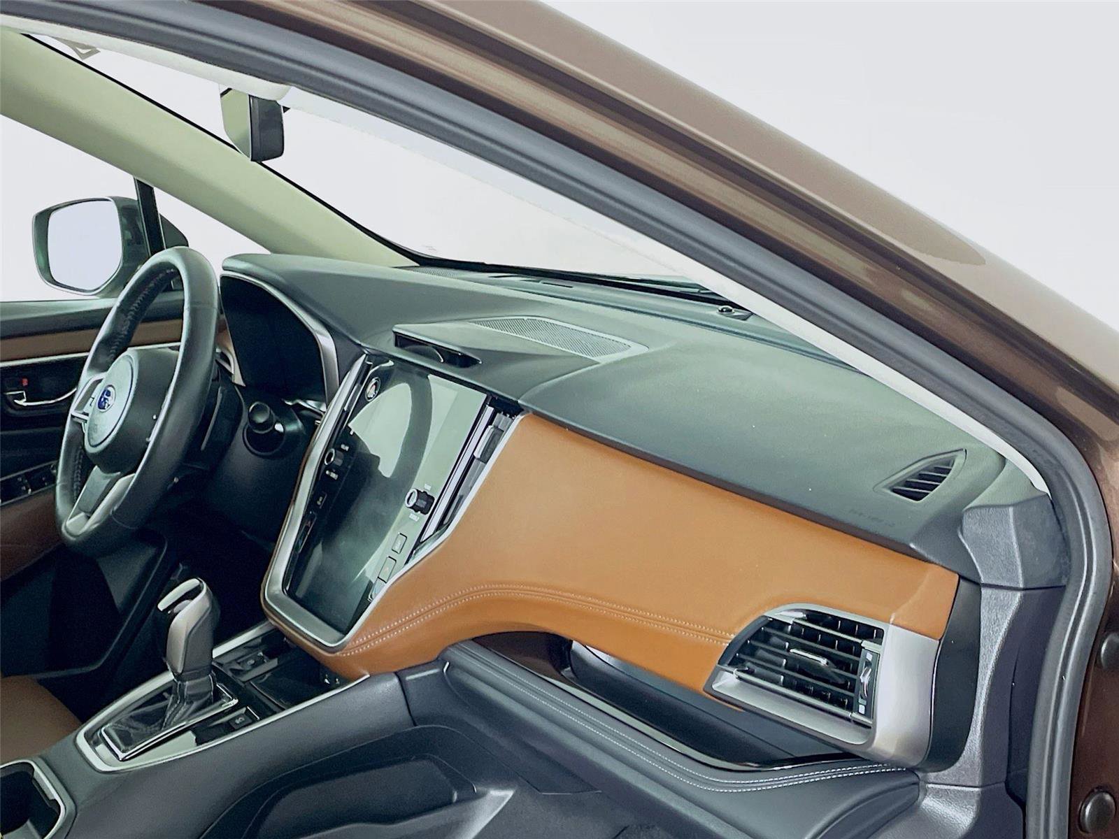 Used 2022 Subaru Outback Touring AWD/4WD image 32