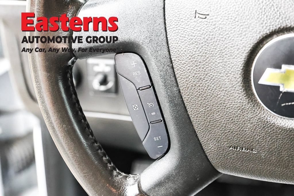 Used 2021 Chevrolet Express 3500 w/ Driver Convenience Package RWD image 15