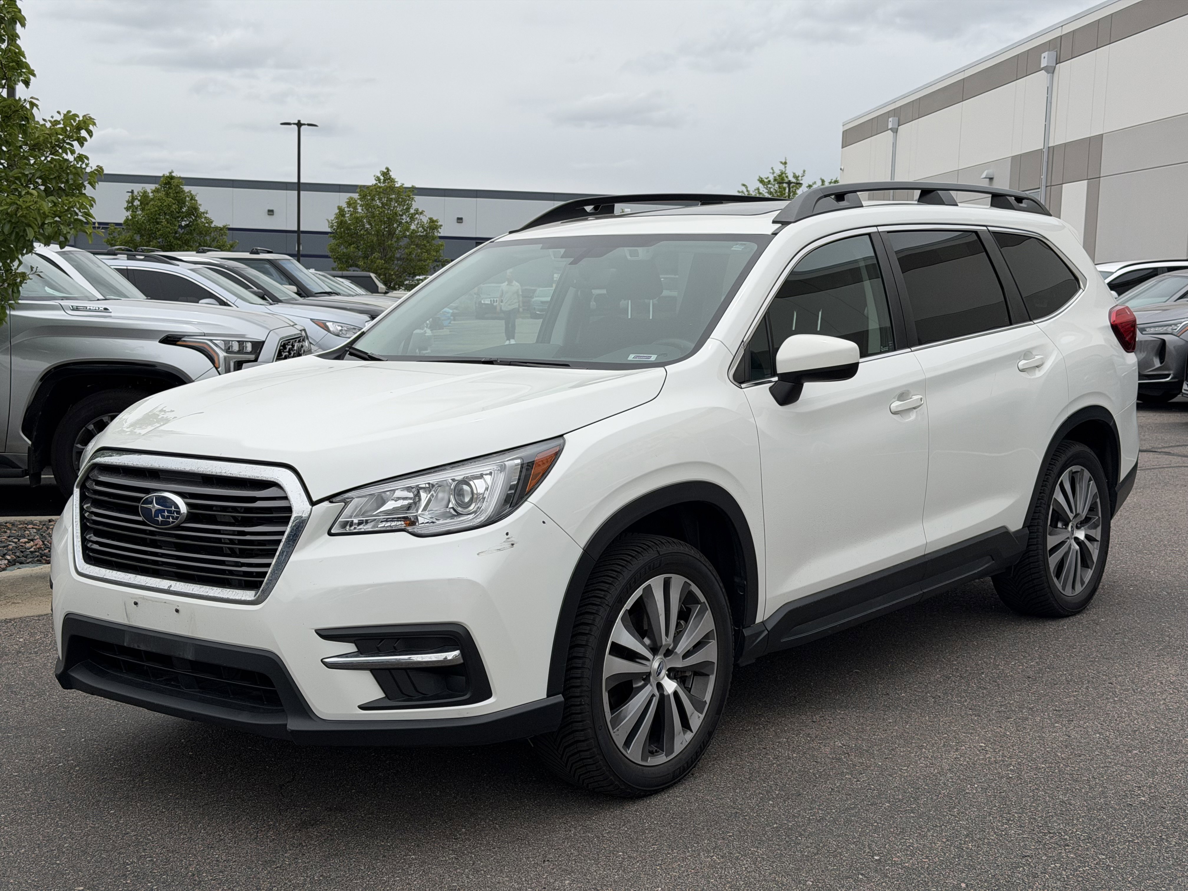 Used 2020 Subaru Ascent Premium w/ Sport Package AWD/4WD image 2