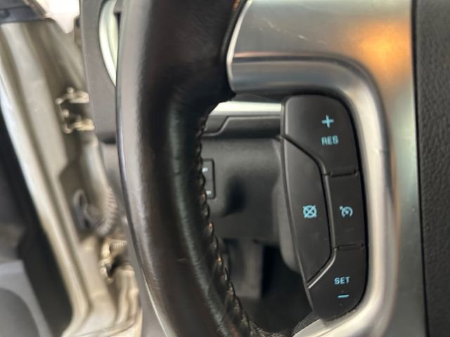 Used 2015 Chevrolet Traverse LT w/ Style and Technology Package image 23