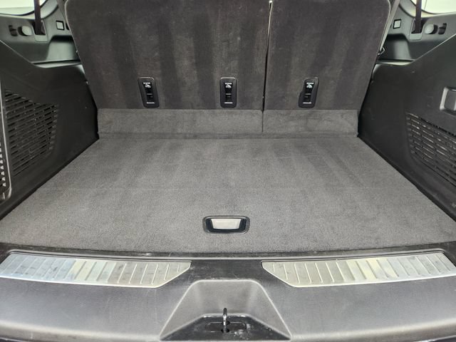 Certified 2025 Chevrolet Suburban Premier RWD image 33