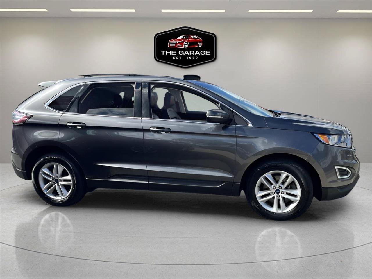 Used 2017 Ford Edge SEL w/ Equipment Group 201A AWD/4WD image 6