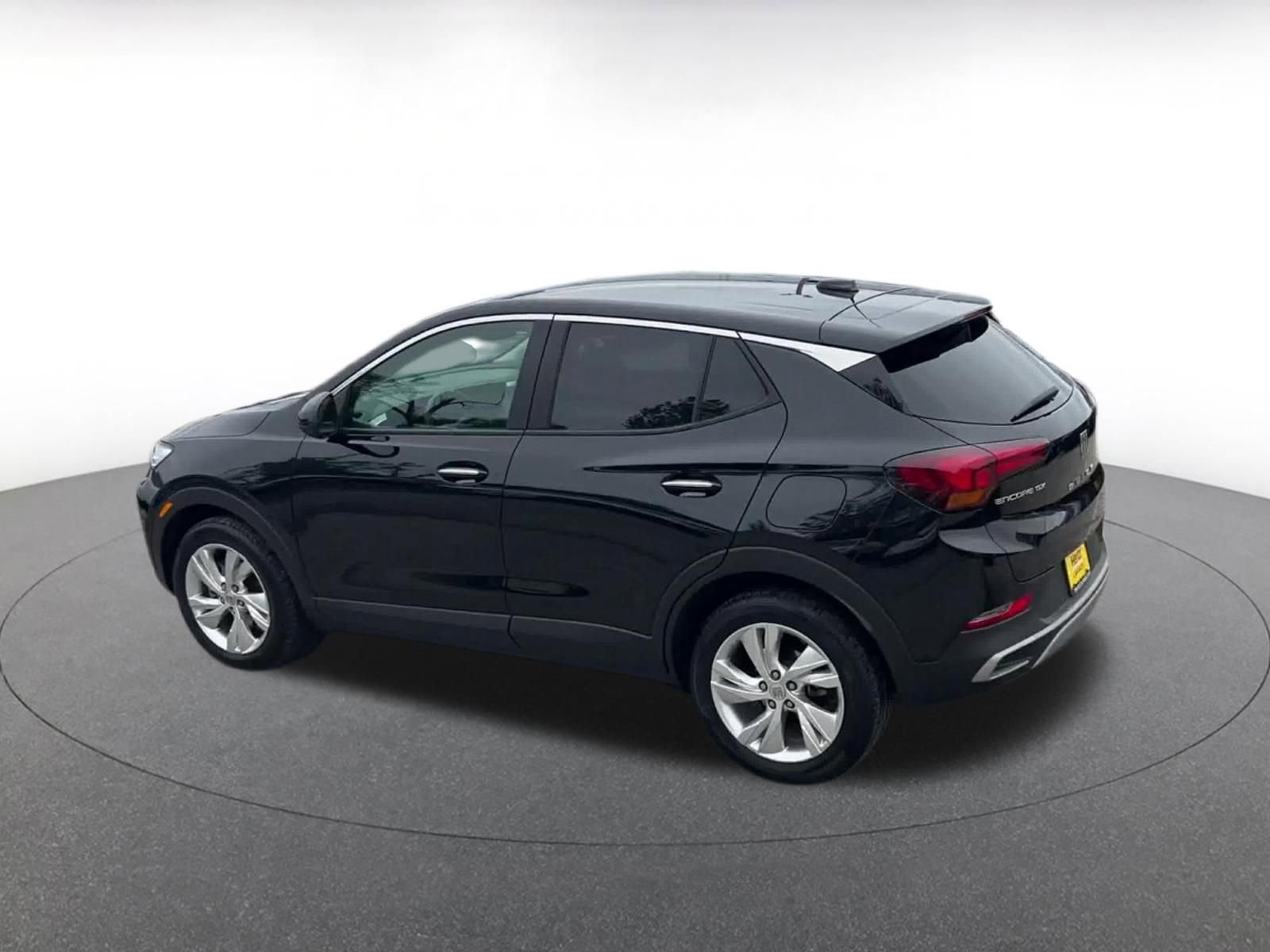 Used 2025 Buick Encore GX Preferred FWD image 10