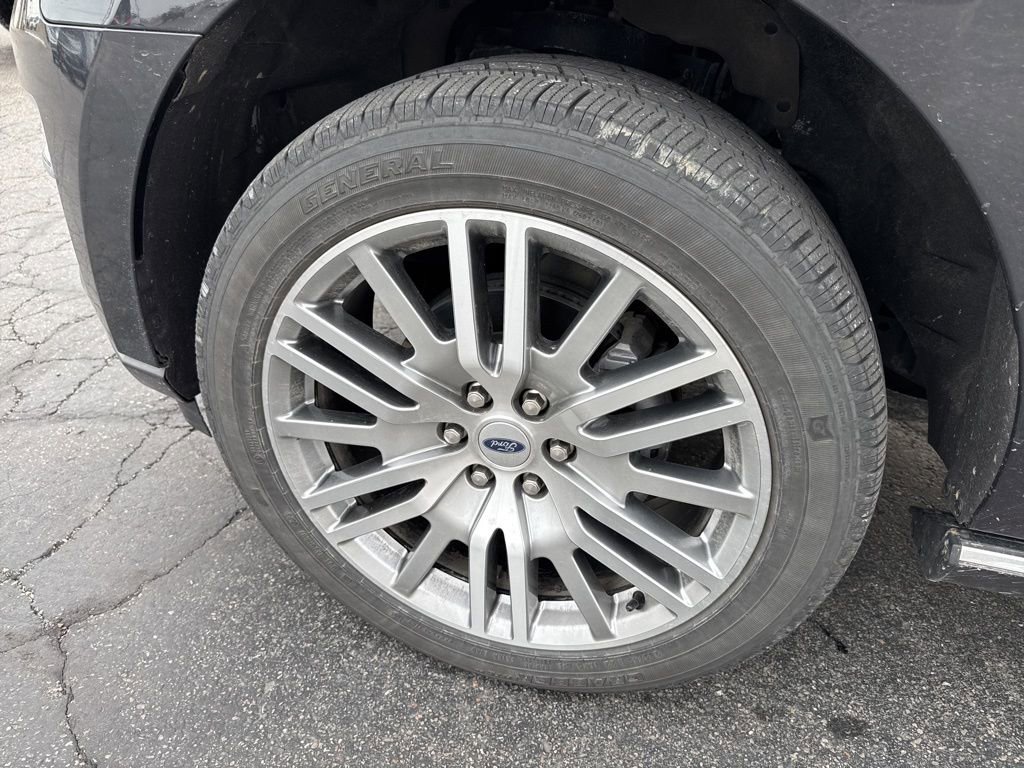 Used 2023 Ford Expedition Max Limited image 6