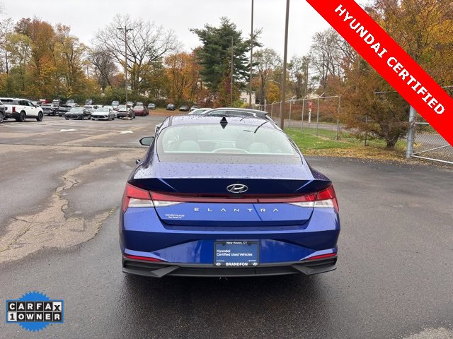 Used 2021 Hyundai Elantra SE image 3