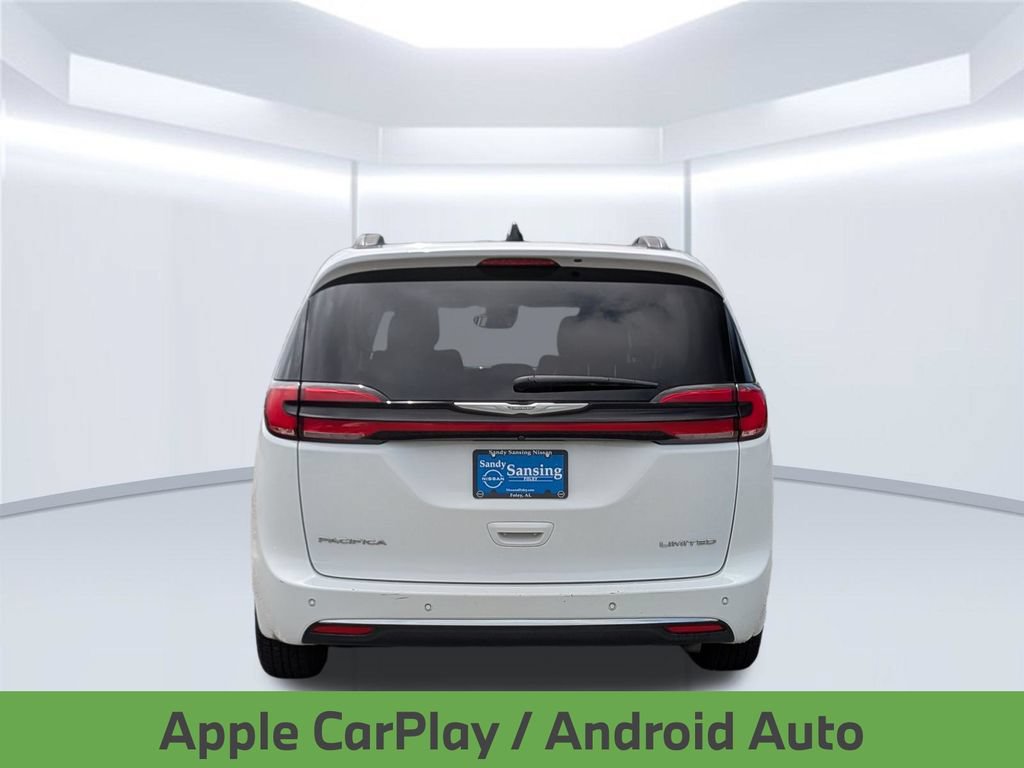 Used 2023 Chrysler Pacifica Limited FWD image 6