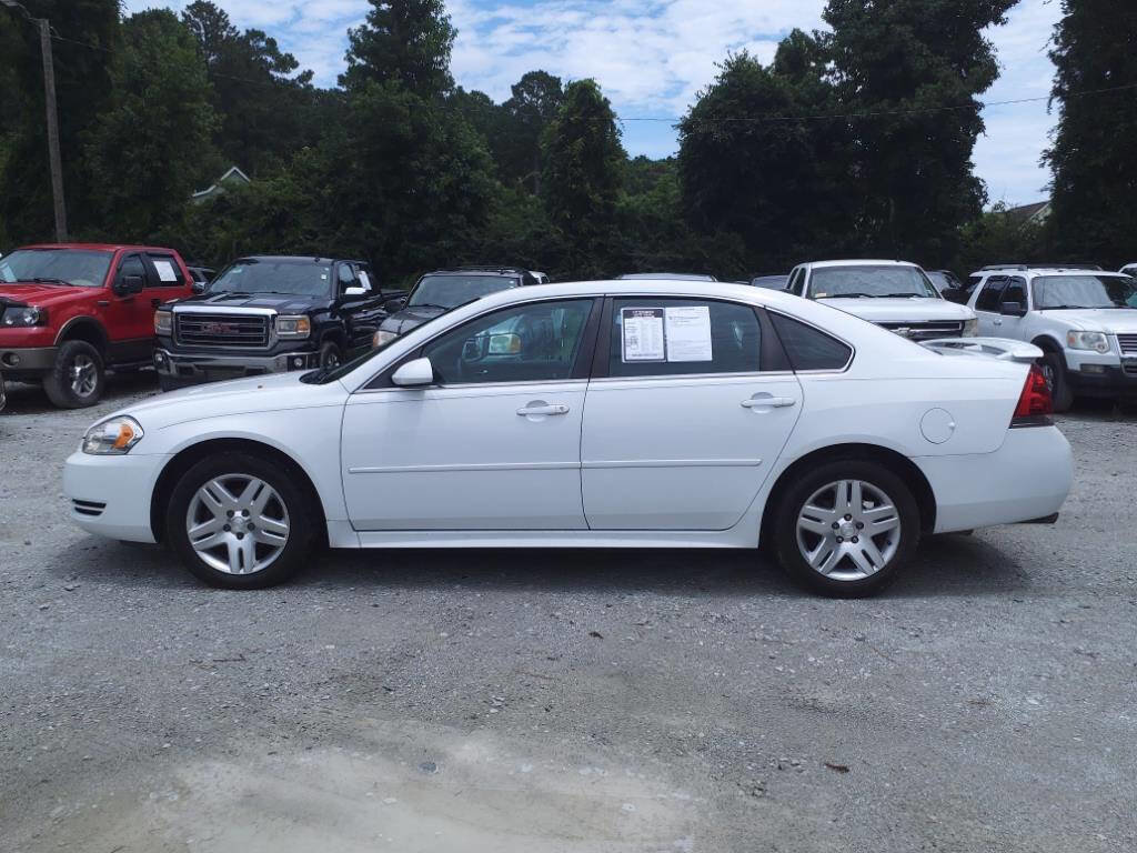Used 2012 Chevrolet Impala LT w/ LT Sunroof Package FWD image 3