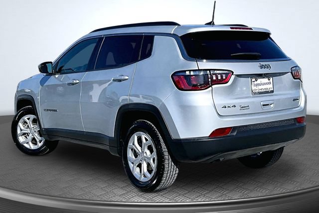 Used 2024 Jeep Compass Latitude AWD/4WD image 4