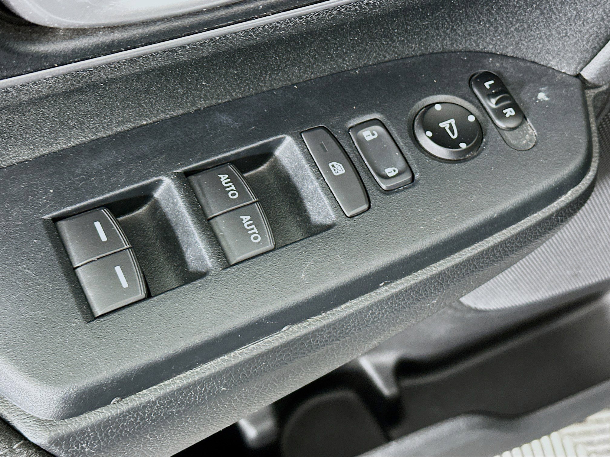 Used 2019 Honda CR-V EX image 15