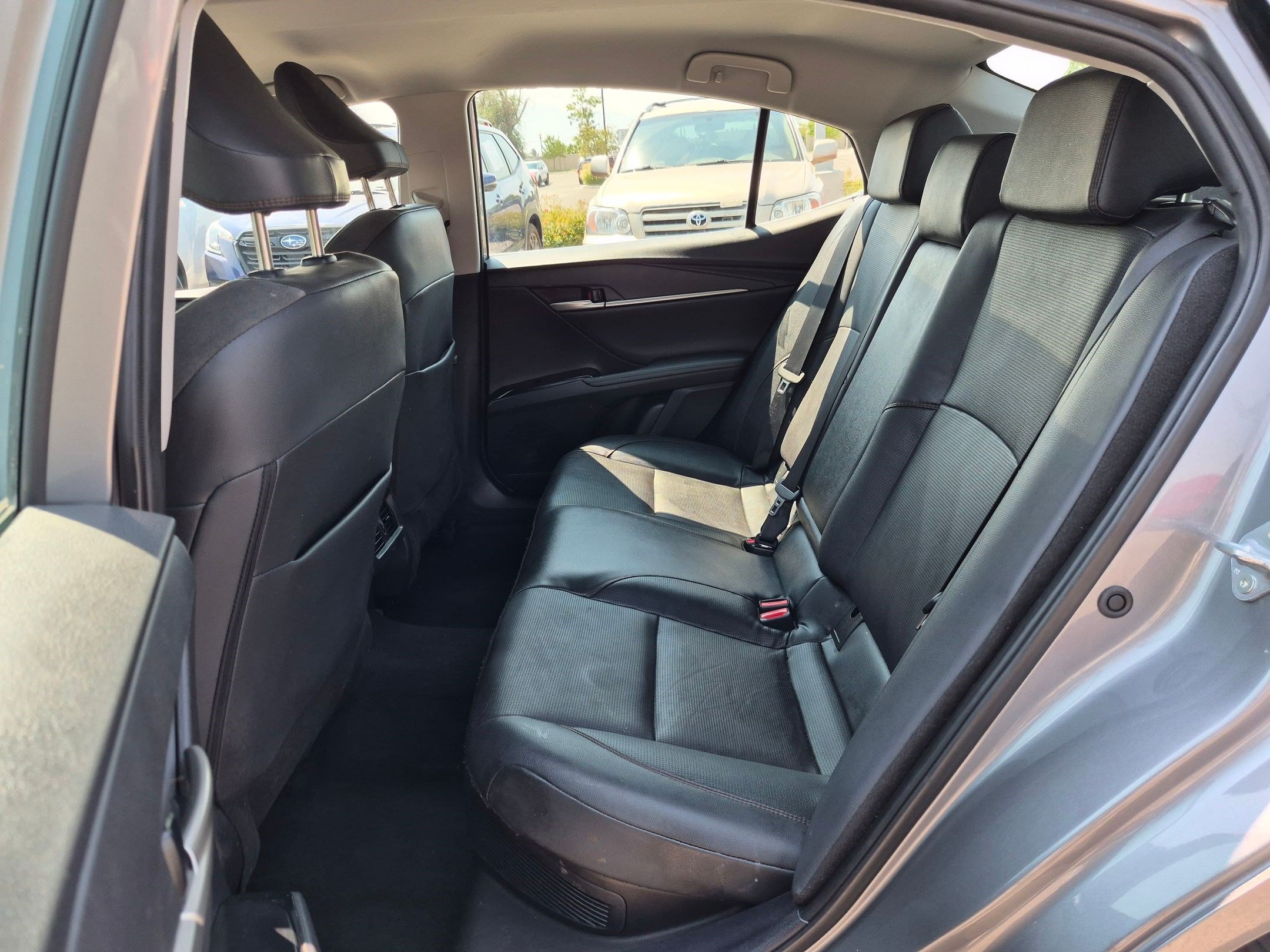 Used 2025 Toyota Camry XLE FWD image 28