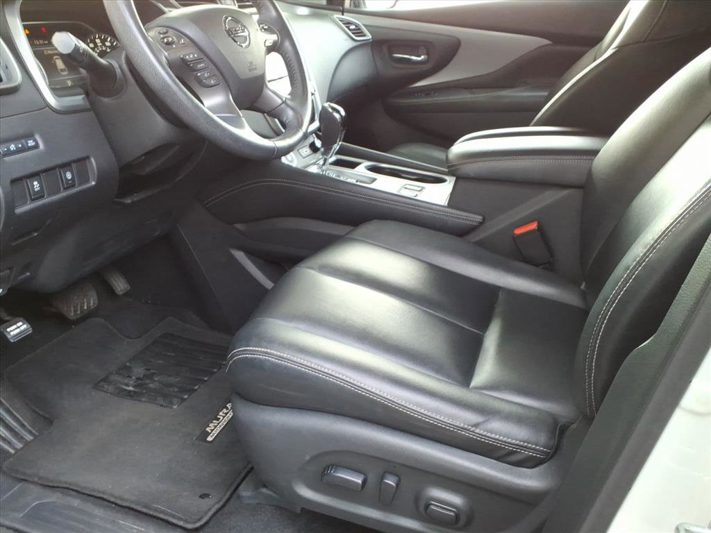 Used 2022 Nissan Murano SV w/ SV Midnight Edition Package image 13