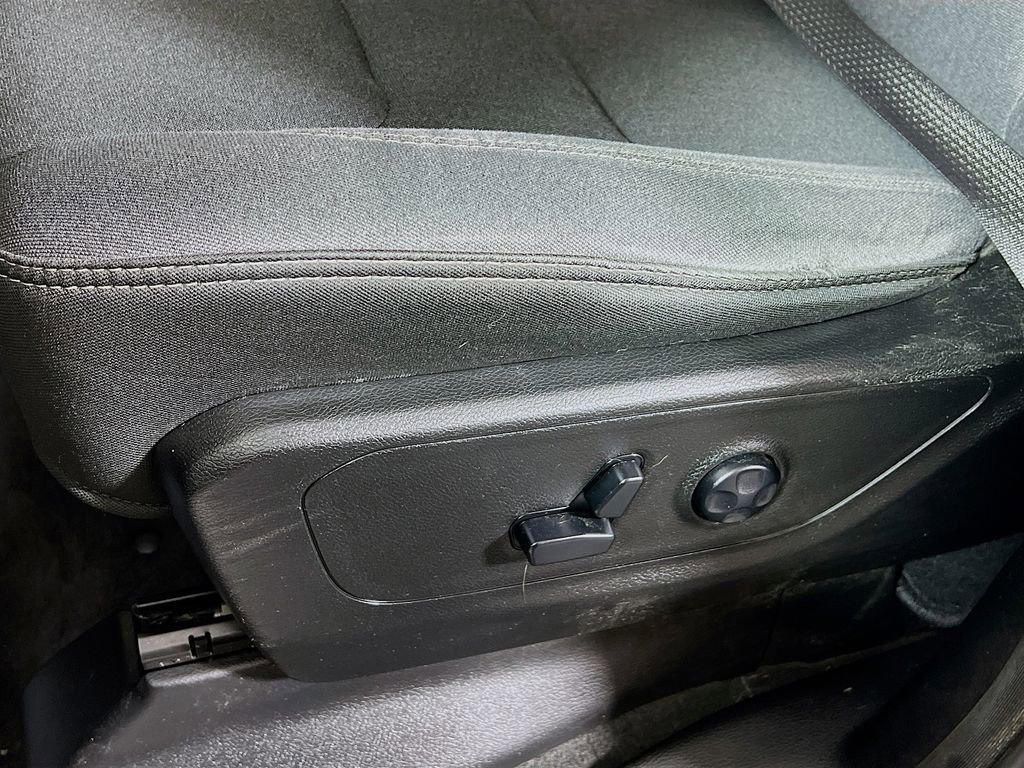 Used 2020 RAM 1500 Big Horn AWD/4WD image 17