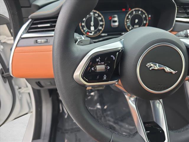 Certified 2024 Jaguar XF R-Dynamic SE image 17