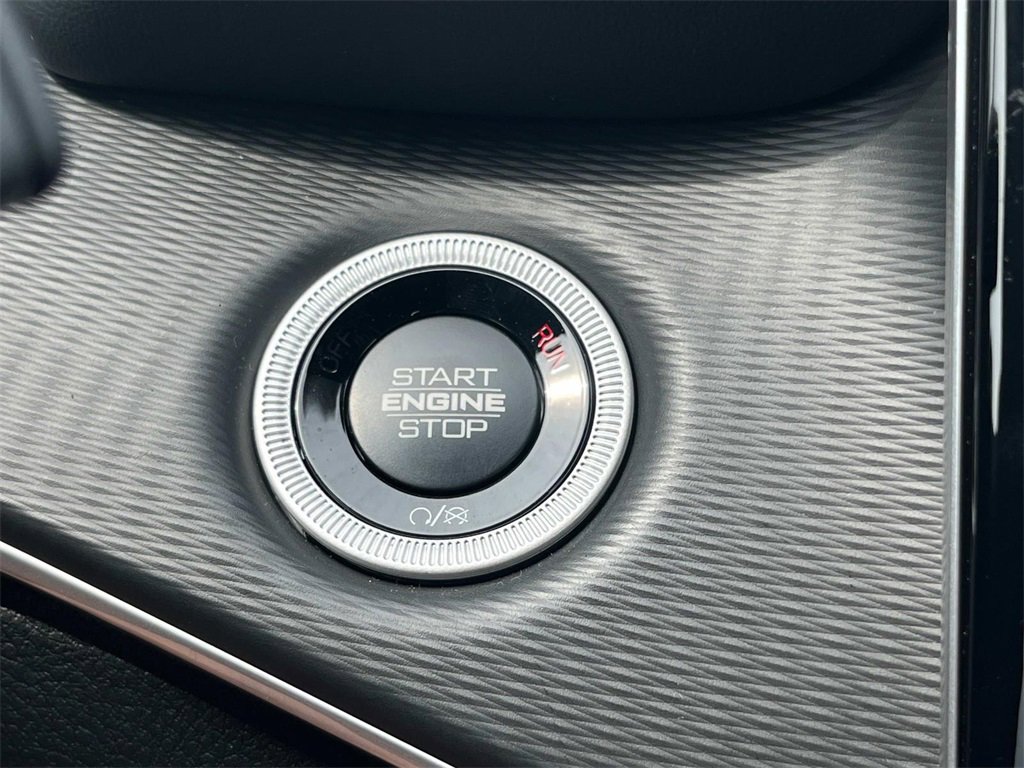 New 2025 Jeep Grand Cherokee Laredo X w/ Luxury Tech Group I image 27