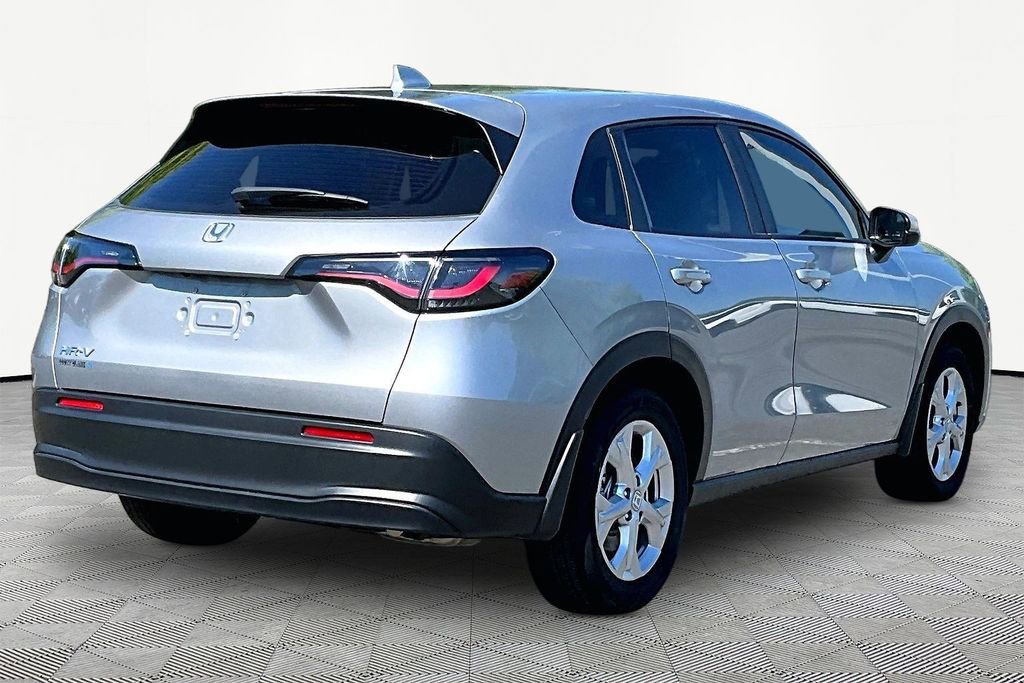 Certified 2025 Honda HR-V LX image 4