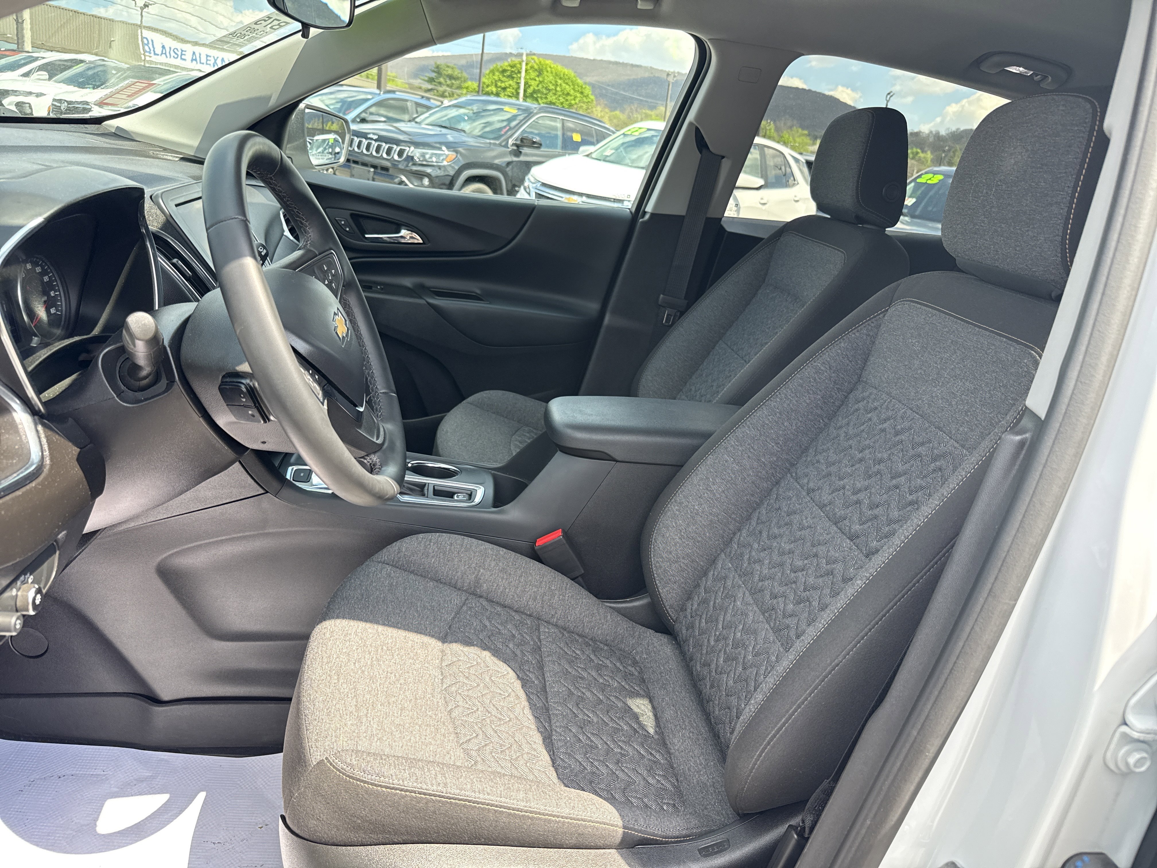 Used 2024 Chevrolet Equinox LT w/ LPO, Floor Liner Package AWD/4WD image 11