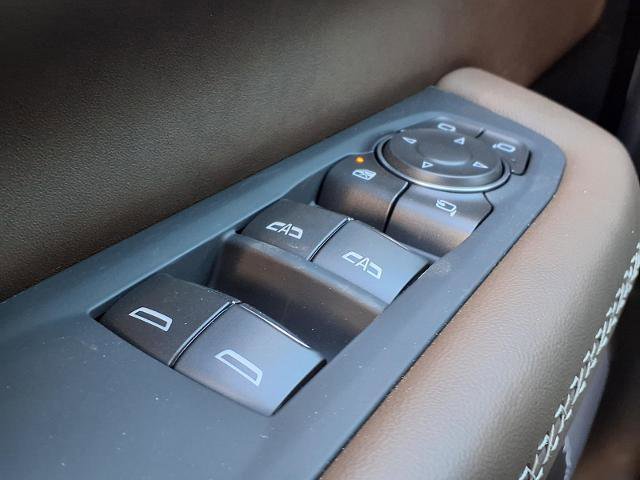 New 2026 GMC Yukon XL Denali Ultimate w/ LPO, Illumination Package image 17