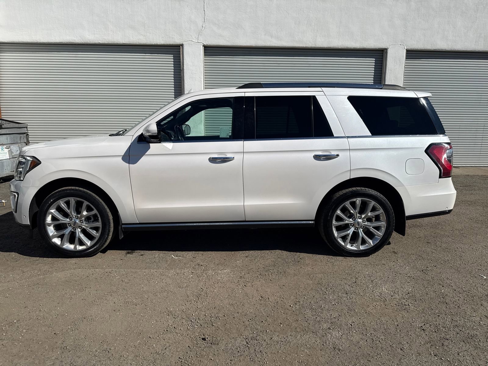 Used 2019 Ford Expedition Limited w/ Equipment Group 302A image 2