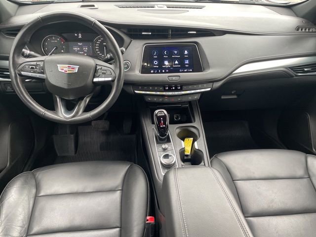 Used 2022 Cadillac XT4 Premium Luxury w/ Enhanced Visibility Package AWD/4WD image 3