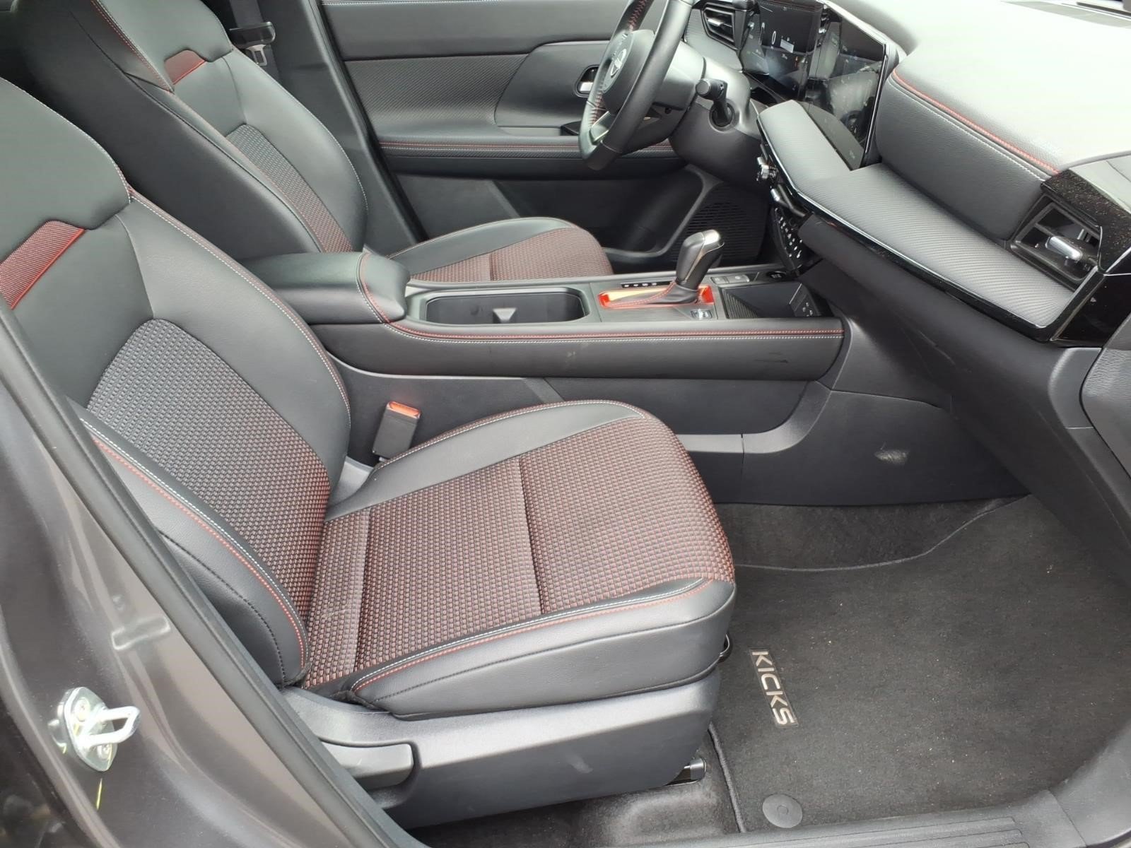 Used 2026 Nissan Kicks SR w/ Cold Weather Package AWD/4WD image 7
