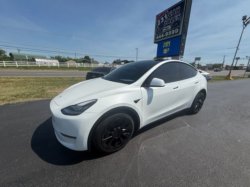 Used 2021 Tesla Model Y Long Range image 22