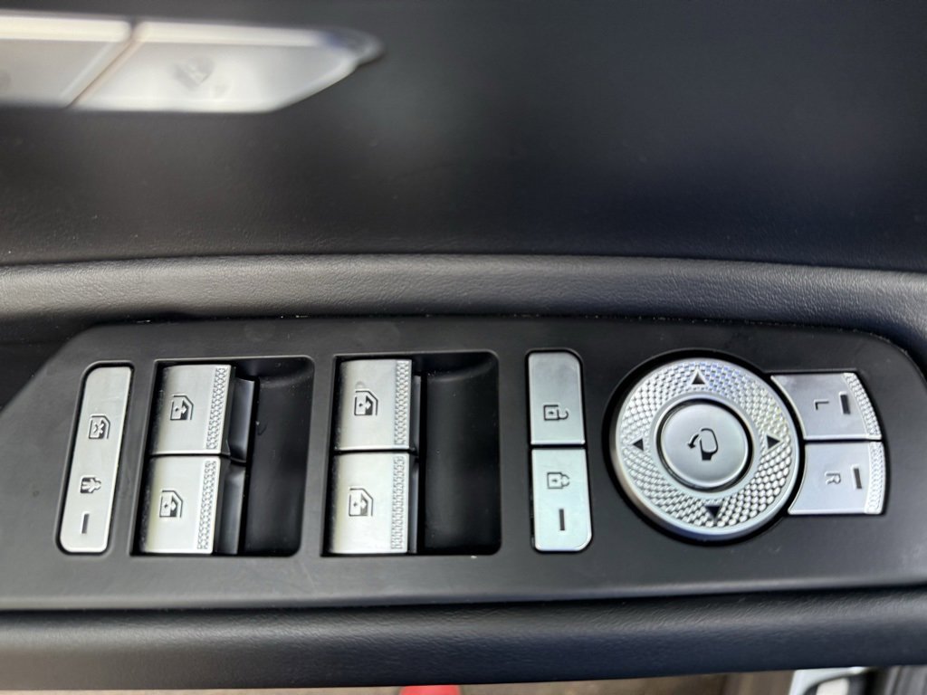 Used 2024 Genesis GV80 2.5T image 27