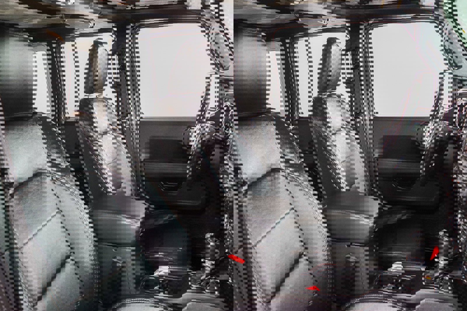 Used 2022 Jeep Wrangler Unlimited Sahara image 28