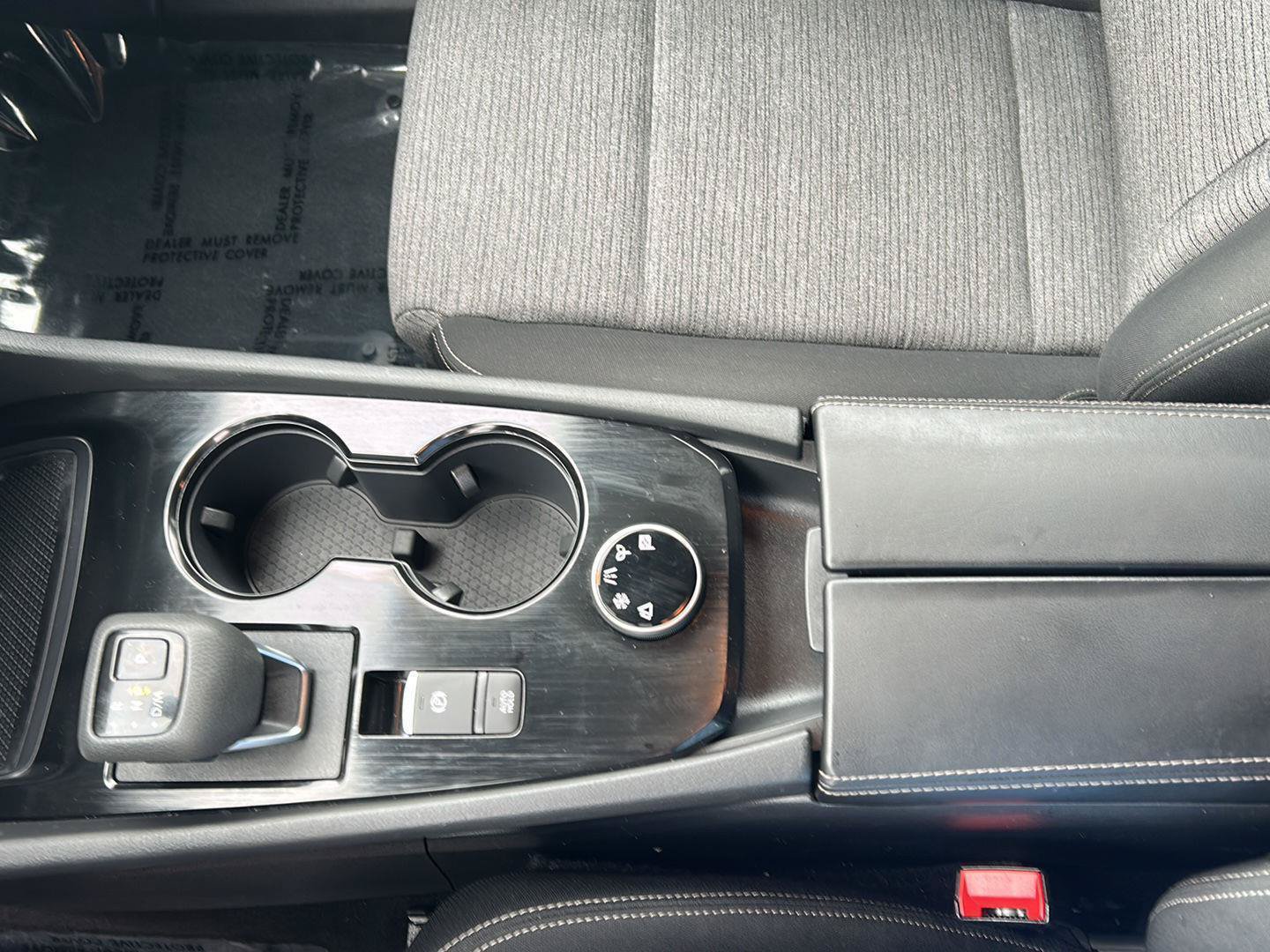 Used 2023 Nissan Rogue SV AWD/4WD image 14