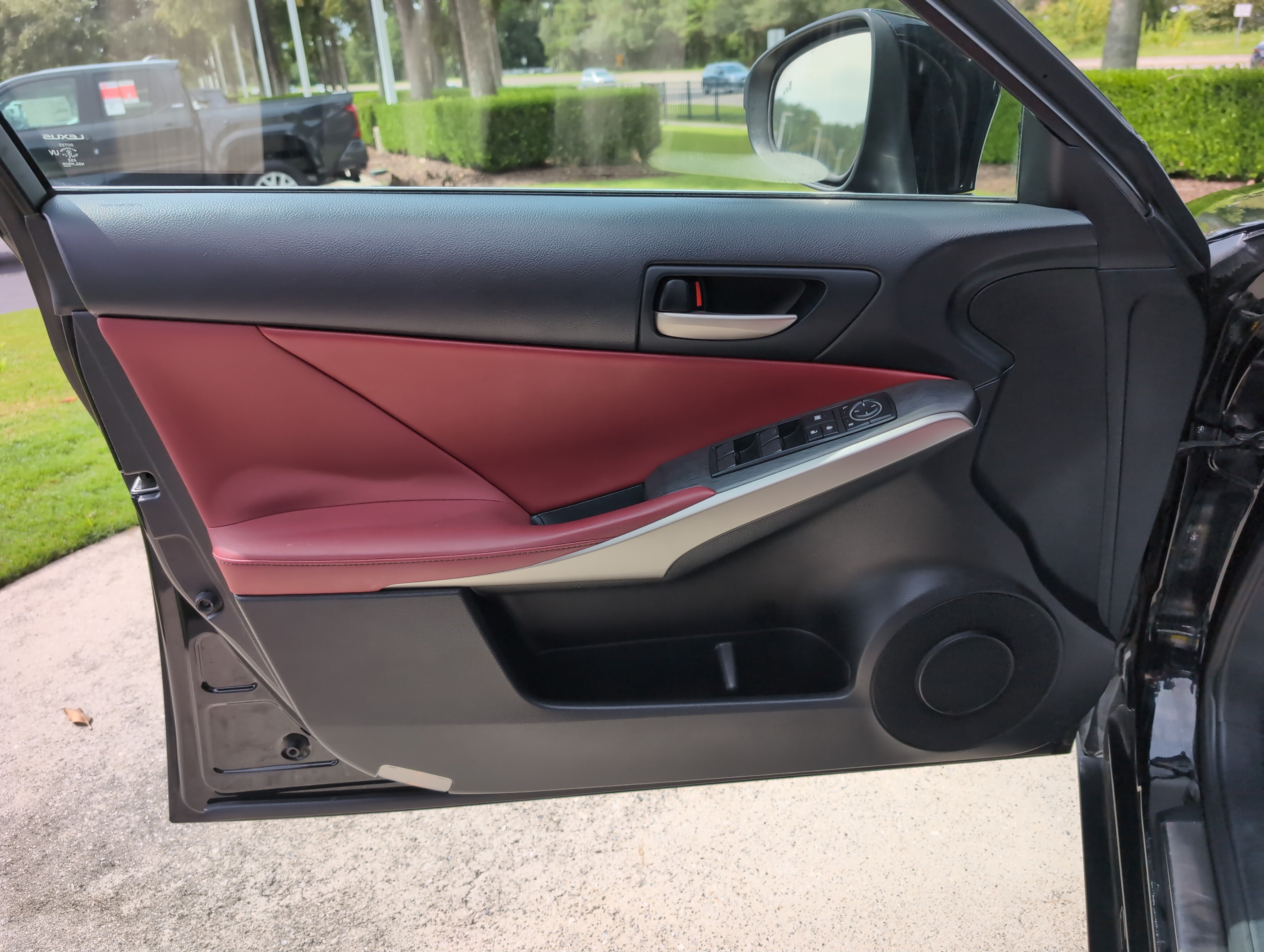 Used 2019 Lexus IS 350 F Sport w/ F Sport Package RWD image 14