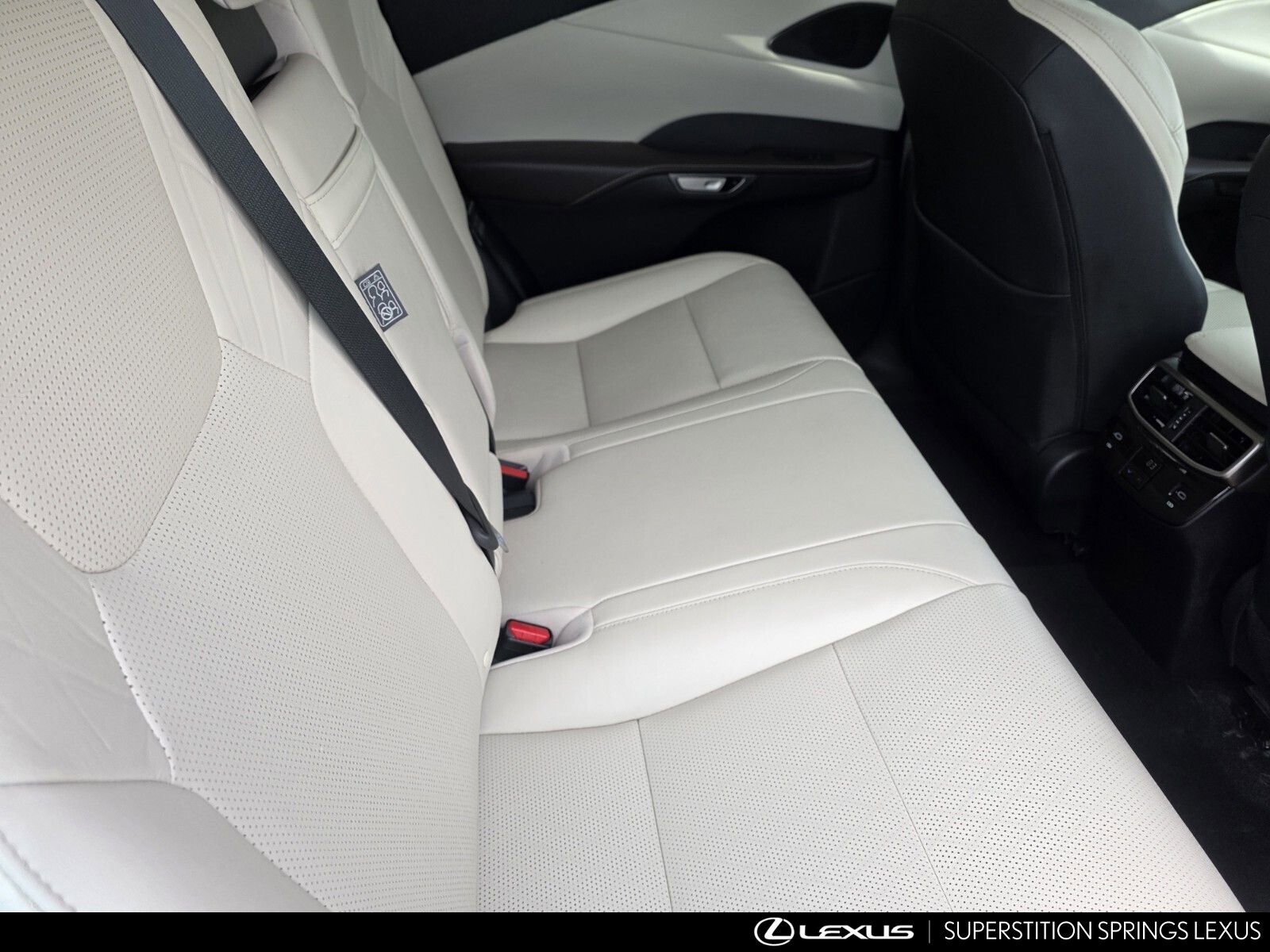 Used 2024 Lexus RX 350 Premium Plus w/ Convenience Package image 29