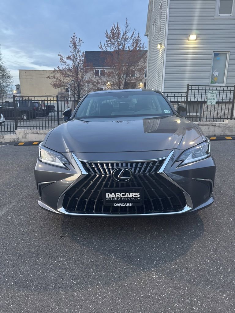 Used 2024 Lexus ES 350 w/ Premium Package image 2