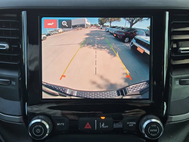 Used 2025 RAM 1500 Warlock AWD/4WD image 22