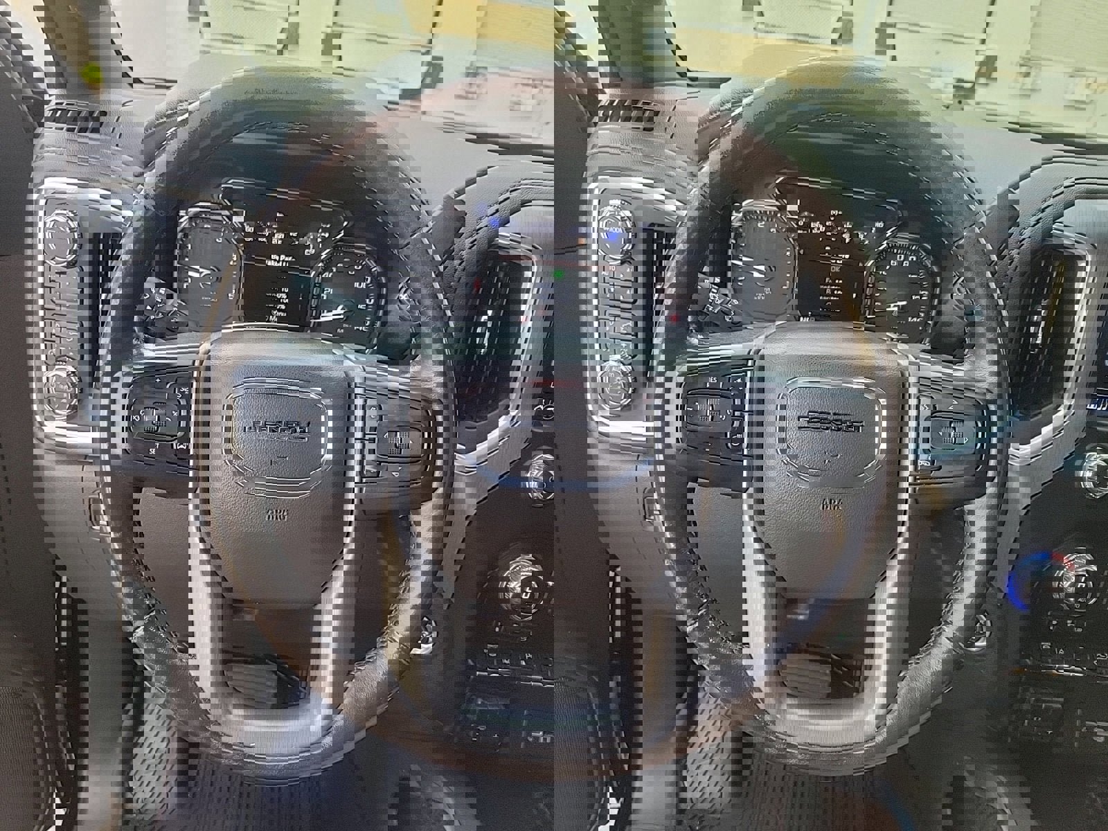 Used 2022 GMC Sierra 2500 Denali w/ Technology Package image 25